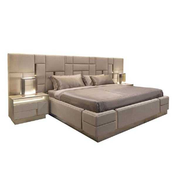 Italian light luxury postmodern bed Italian visionnaire designer villa master bedroom widescreen bed